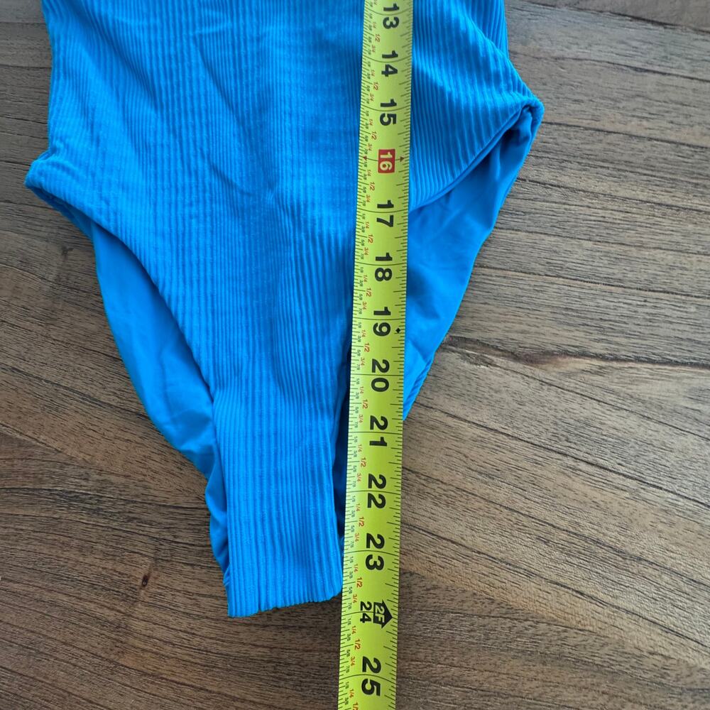 L*Space Katniss Ribbed One Piece Swimsuit - Size XS - Picture 8 of 8